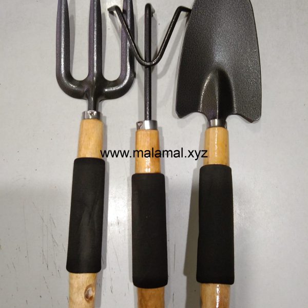 2023-04-27-644a142fa77cb